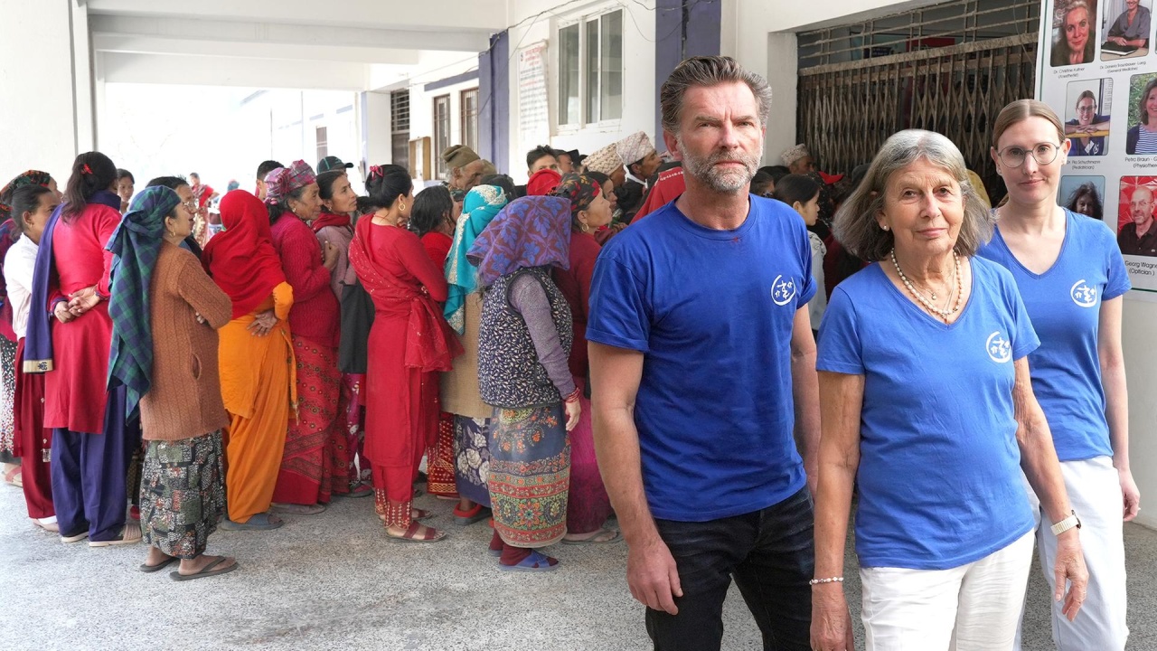 Von Bayern nach Nepal · Ein Ärzteteam im Einsatz