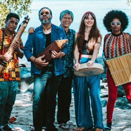 Das Ensemble "Morekoma" - "Indian Ocean All Stars".