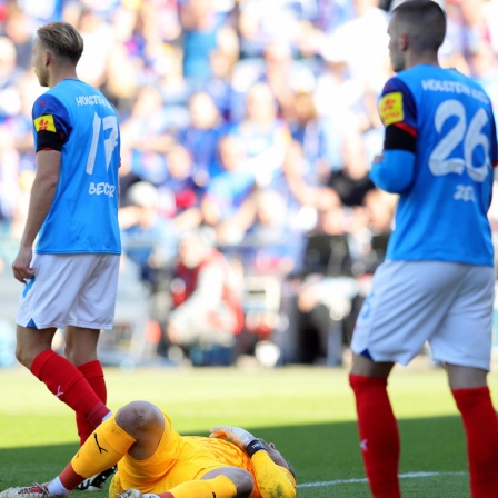 Enttäuschte Spieler von Holstein Kiel