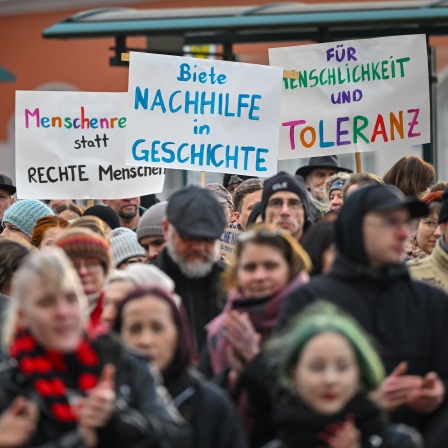 Zur Demonstration gegen Rechtsextremismus werden mindestens 1.000 Menschen in Mainz erwartet.