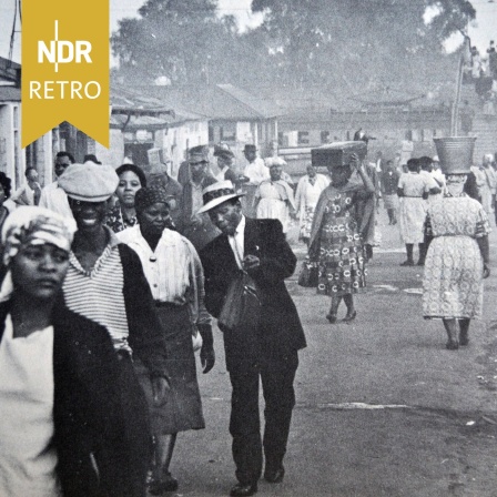 Schwarze Arbeiter in einem Township bei Johannesburg, 1960er Jahre.