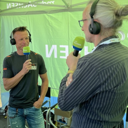 Stephan Bischof und Dirk Heidolph im Gespräch im Sonntagsbrunch auf dem Sachsenring