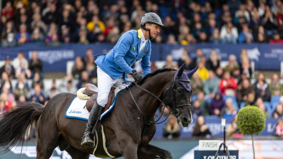 Sportschau - Reiten: Springreiter Ahlmann Gewinnt In Hamburg