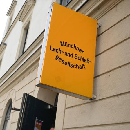 „Abgespeckt": Das WiederbeLebenszeichen der Münchner Lach- und Schießgesellschaft