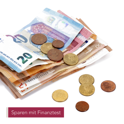 Verschiedene Euroscheine und -münzen