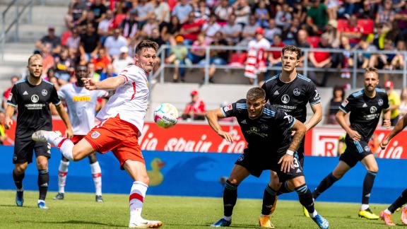 Sportschau - Regensburg Bleibt Spitzenreiter Der 2. Bundesliga