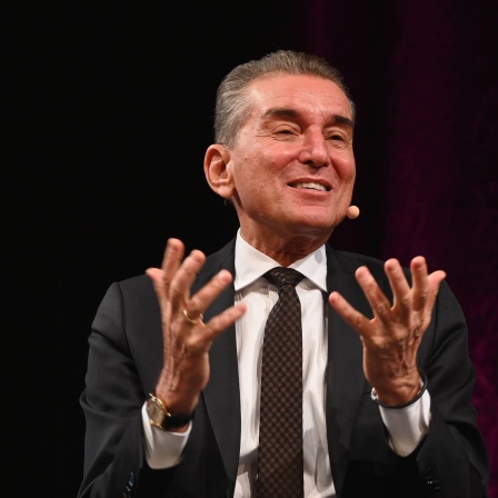 Publizist und Moderator Michel Friedman auf der Bühne der Lit Cologne spezial