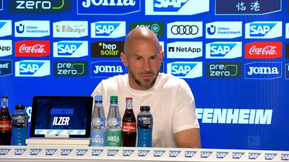 Hoffenheims Trainer Christian Ilzer Bei Einer Pressekonferenz
