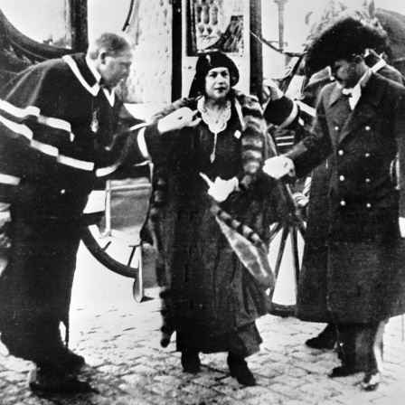 06.11.1923 Alexandra Kollontai Ankunft im Royal Palace