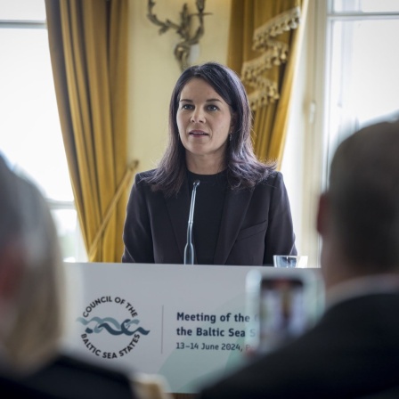 Pressekonferenz mit Annalena Baerbock (Buendnis 90/Die Gruenen), Bundesaussenministerin, im Rahmen des Aussenministertreffens der Mitgliedstaaten des Ostseerates. 