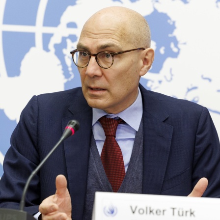 Der UNO-Hochkommissar für Menschenrechte, Volker Türk, spricht zu den Medien während einer Pressekonferenz, am europäischen Hauptsitz der Vereinten Nationen (Archivbild).