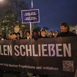 Deutschland, Berlin, 29.11.2024, Trauermarsch der Kulturszene, Demonstration gegen Kulturabbau, Europa