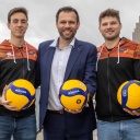 Neuer Mannschaftskapitän Angel Trinidad, Cherftrainer Cedrik Enard und Ruben Schott bei der BR Volleys Saisonauftakt-Pressekonferenz. 