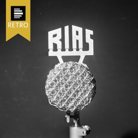 Mikrofon mit RIAS Logo