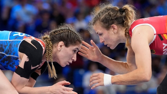 Sportschau Olympia 2024 - Ringen: Annika Wendle Gegen Zeynep Yetgi