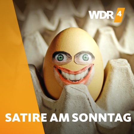 Ein einzelnes Ei in einer Eierpalette mit aufgeklebten Augen und aufgeklebtem grinsenden Mund