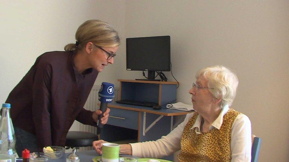 Morgenmagazin: moma-Reporter: Pflegekräfte aus Serbien, Teil 2 | ARD ...