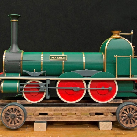 Das Modell einer vor mehr als 160 Jahren im Rhein versunkenen Dampflokomotive