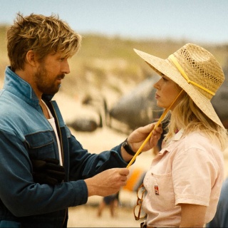 Ryan Gosling und Emily Blunt in einer Szene aus dem Film "The Fall Guy"