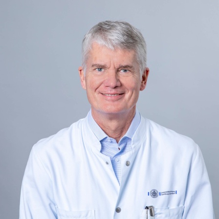 Prof. Hermann Reichenspurner, Herzchirurg, spricht in SWR1 Leute über...