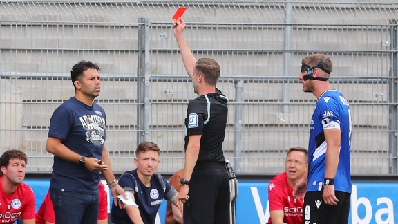 Sportschau - Trainer Forte Fliegt Beim Debüt: Bielefeld Unterliegt Sandhausen