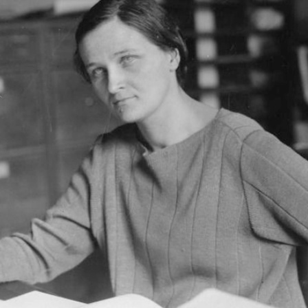 Cecilia Helena Payne Gaposchkin (1900-1979), Astrophysikerin am Harvard College Observatory, war beknt für ihre Forschung zu Sternspektren