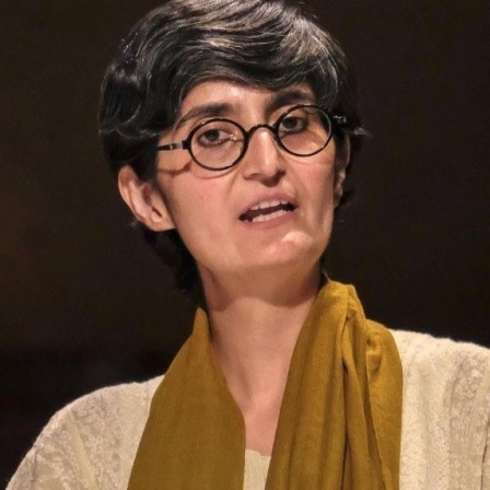 Am 09.08.2018 hält Nikita Dhawan, Professorin für Politikwissenschaft (Politische Theorie mit Schwerpunkt Frauen- und Geschlechterforschung) und Direktorin der Interkulturären Forschungsplattform Geschlechterforschung an der Universität Innsbruck eine