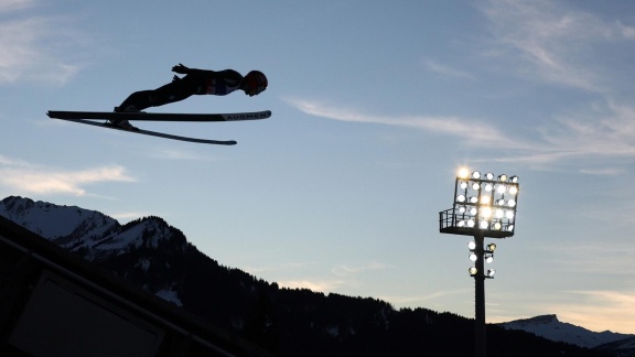 Sportschau Wintersport - Skispringen Der Frauen In Oberstdorf - Der 2. Durchgang