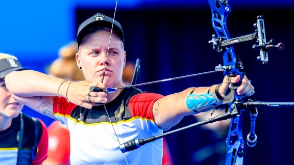 Sportschau Olympia 2024 - Bogenschießen: Einzel (f), 1. Runde, Michelle Kroppen - Giorgia Cesarini Im Re-live