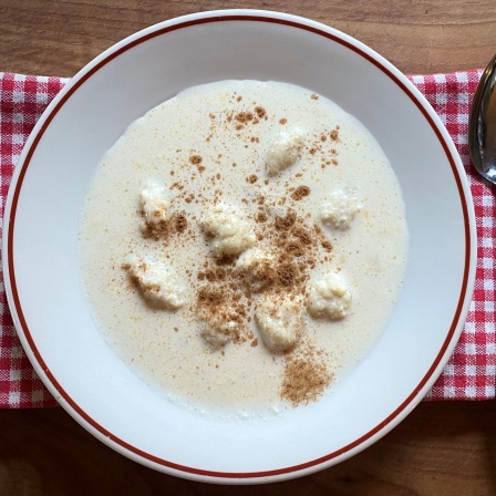 Mehlklößchen-Milchsuppe