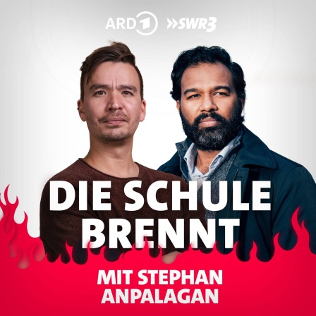 Bob Blume und Stephan Anpalagan vor Flammen