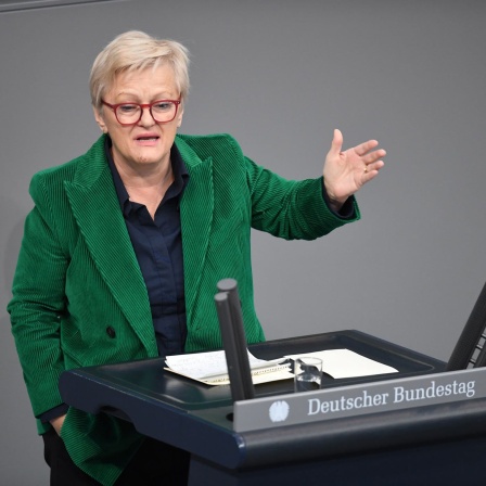 Renate Künast (Bündnis 90/Die Grünen) bei einer Bundestagsdebatte 