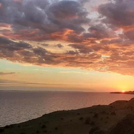 Viel länger als in den Tropen: Sonnenuntergang in Dänemark 