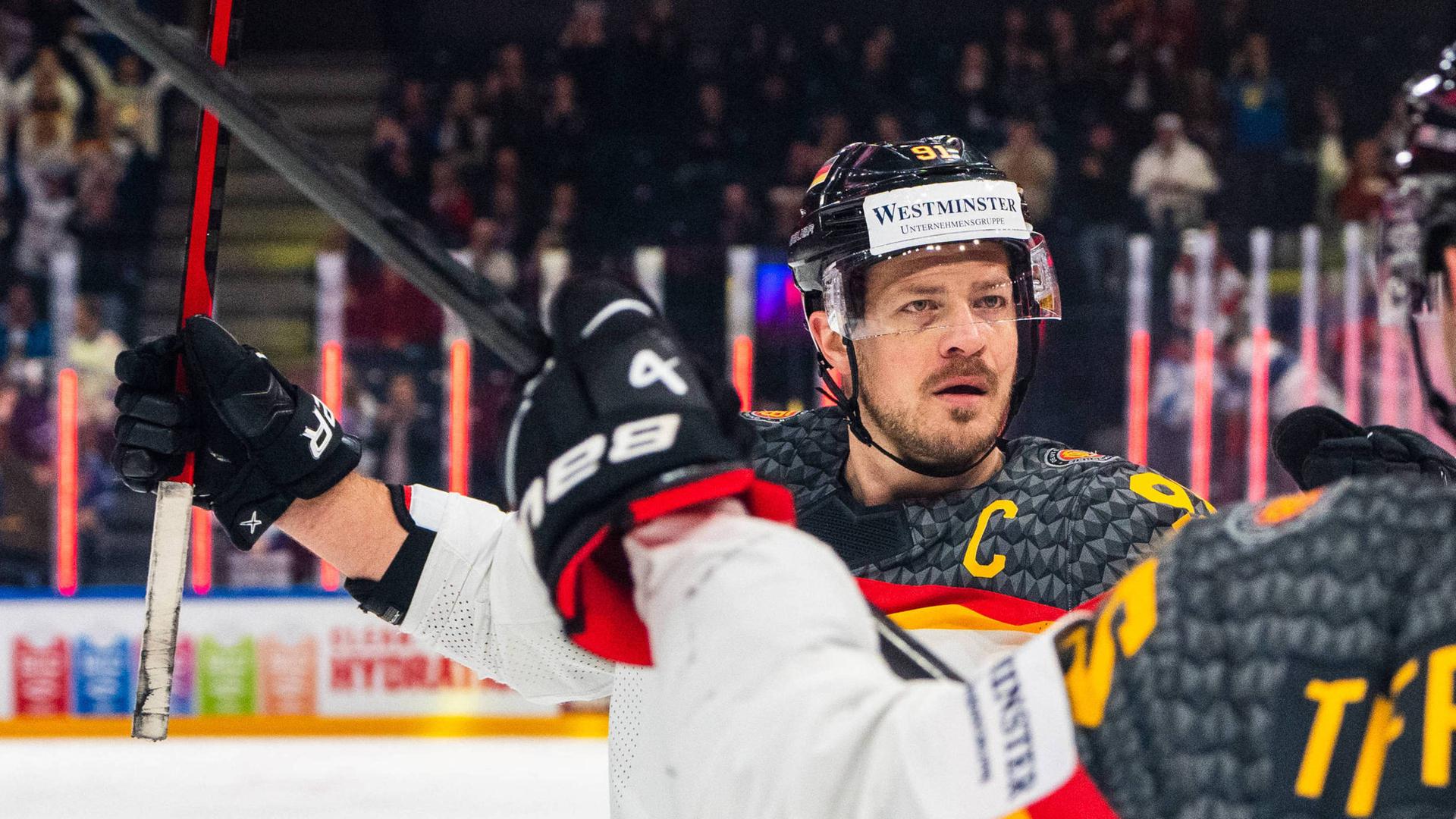 Sportschau Kapitän Moritz Müller 'Wir können sehr stolz sein' ARD