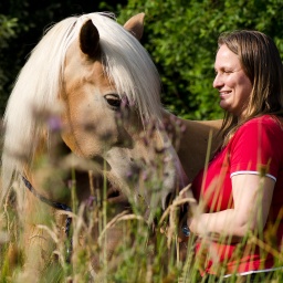 "Profitgier oder Unwissenheit sind die Hauptgründe für Fehler in der Pferdehaltung." | Marlitt Wendt, Verhaltensbiologin