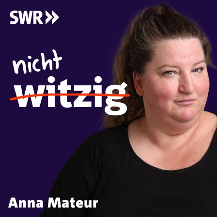 nicht witzig - Humor ist, wenn die anderen lachen. Video-Podcast. Zu sehen ist das Logo des Deep Talk Podcasts nicht witzig und der Gast der Sendung Anna Mateur.