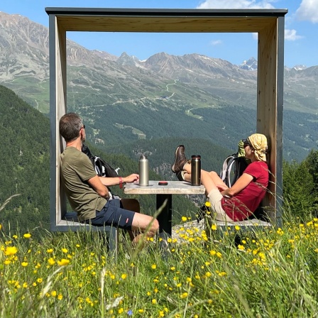 Martina und Martin Talamona, erblindete Psychologin und Organisationsentwickler, berichten in SWR1 Leute von ihren Grenzerfahrungen.