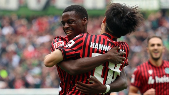 Sportschau Bundesliga - Hannover Jubelt Bei Titz-debüt Gegen Kaiserslautern