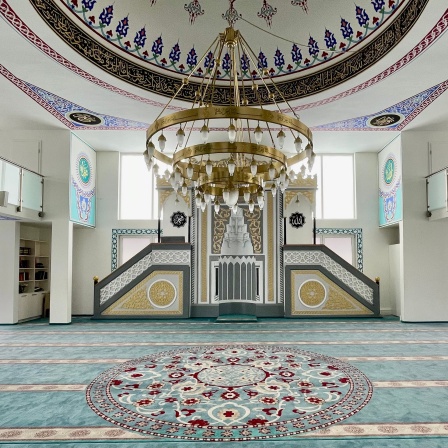 Reich verzierter Gebetsraum der Ditib-Moschee in Herrenberg