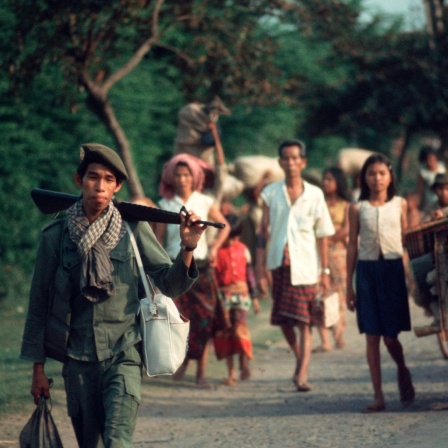 Nach der Evakuierung flohen Tausende von Menschen vor den Kämpfen in Phnom Penh.