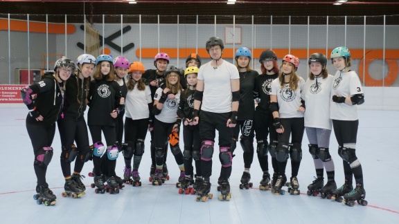 Neuneinhalb - Das Reportermagazin Für Kinder - Roller Derby - Rempeln Auf Rollschuhen