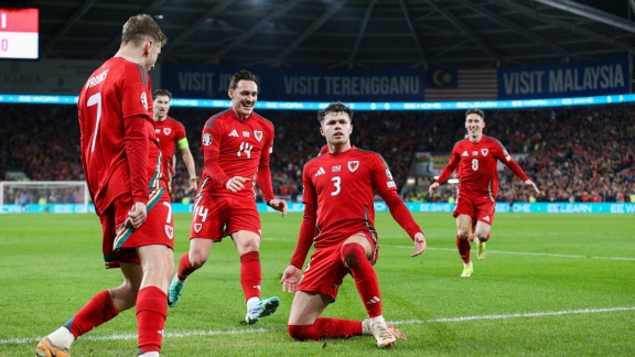 Sportschau - Em-playoffs - Wales Eine Nummer Zu Groß Für Finnland