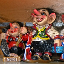 Trollfiguren in einem Souvenirladen in Norwegen