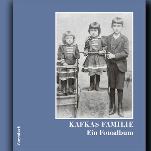 Hans-Gerd Koch (Hrsg.): Kafkas Familie - Ein Fotoalbum © Wagenbach Verlag