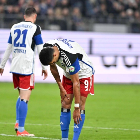Nach der Niederlage gegen Holstein Kiel sind die Spieler des HSV enttäuscht