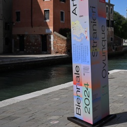 Perspektivwechsel - Die Biennale in Venedig: Rundgang mit Monopol-Journalist Sebastian Frenzel