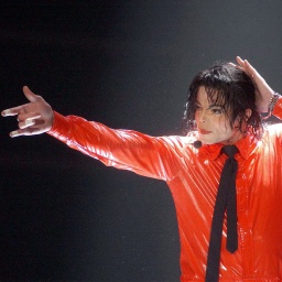 Sänger Michael Jackson während eines Konzertes.