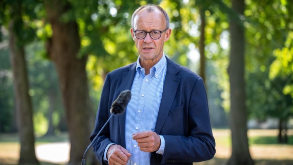 Ard Sondersendung - Der Herausforderer: Friedrich Merz Will Kanzler Werden