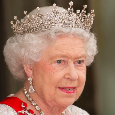 Königin Elisabeth II lächelt
