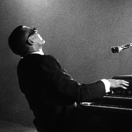 Ray Charles am Klavier